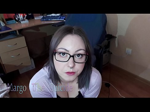 ❤️ Sexy jente med briller suger dildo dypt på kamera ️❌ Sexvideo på porno no.fotonovelasxxx.ru ❤